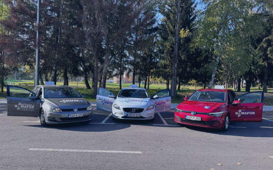 contact-location__inner__item__image