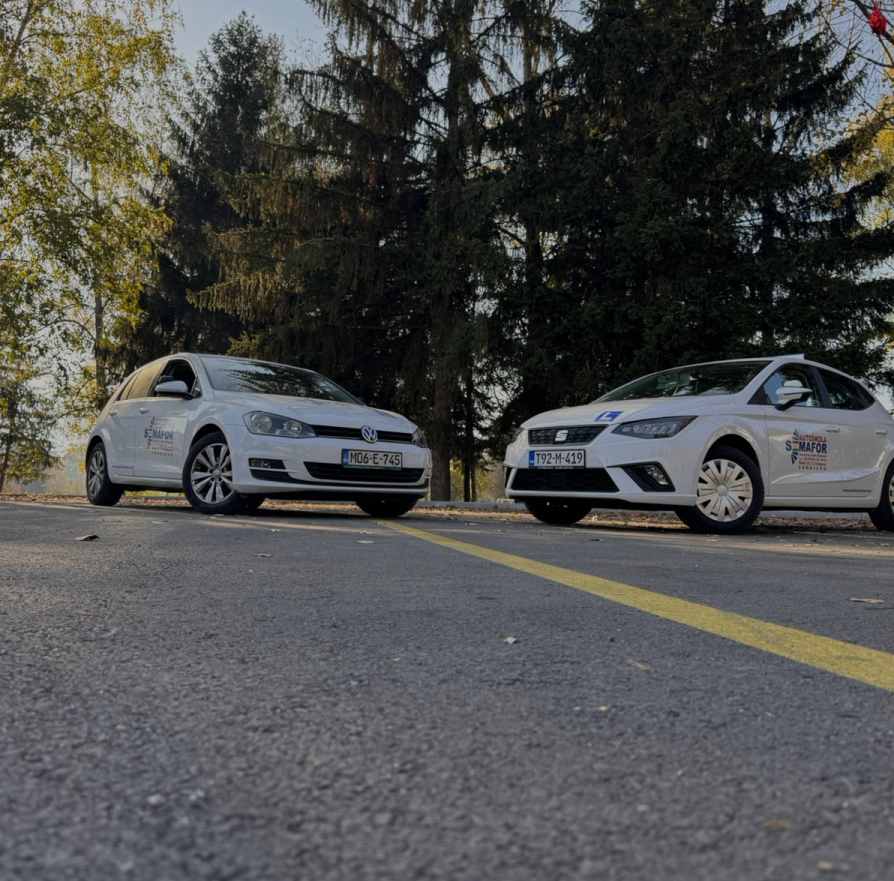 contact-two__left__image