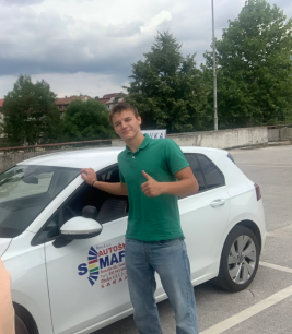 testimonials-two__carousel__item__image